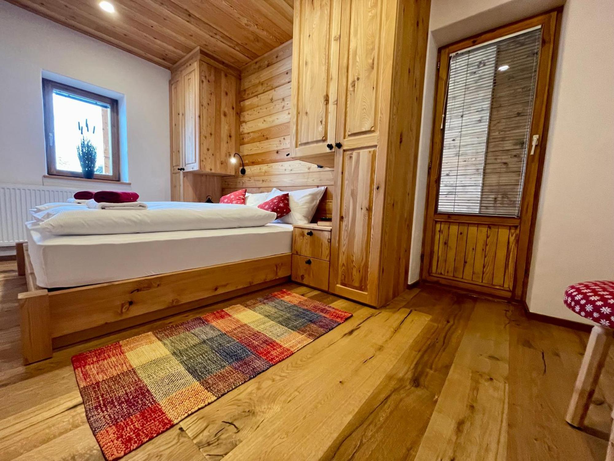 Hotel Surc Kranjska Gora Room photo